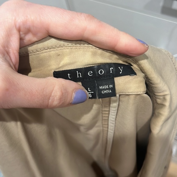 Theory size Large safari khaki zip jacket with cargo style . Very comfy classic - Picture 2 of 3